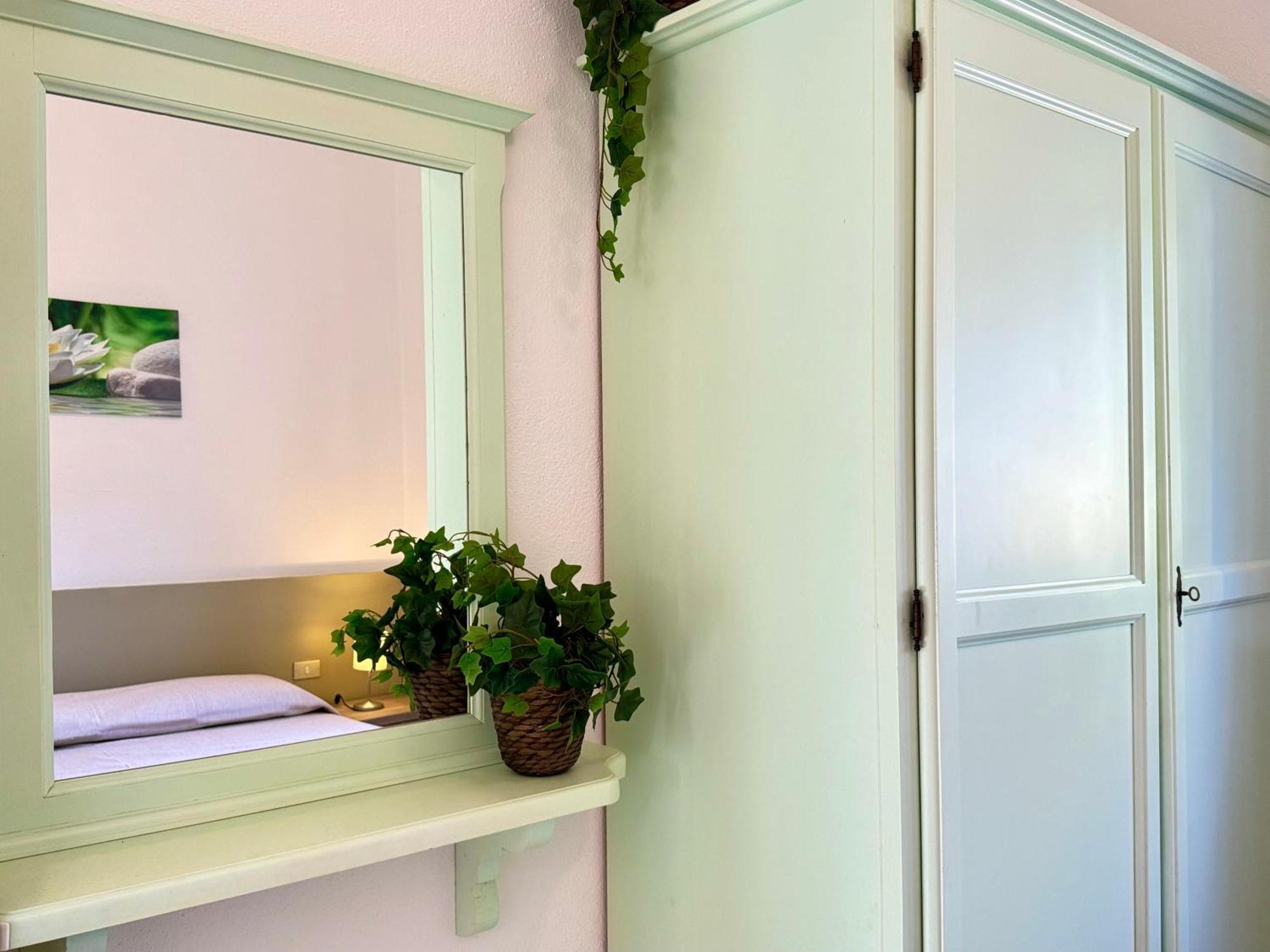 Garden Retreat - Homey Experience Olbia Bagian luar foto